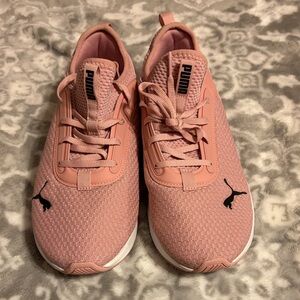 Puma Women's Blush Pink Sneakers.  Size 81/2